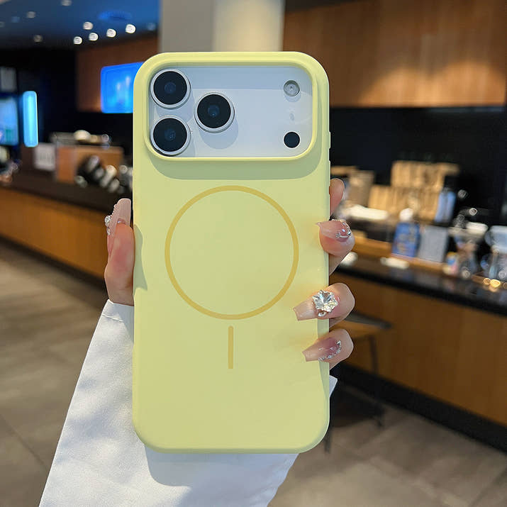 Large Hole Fine Circle Silicone Magnetic Phone Case